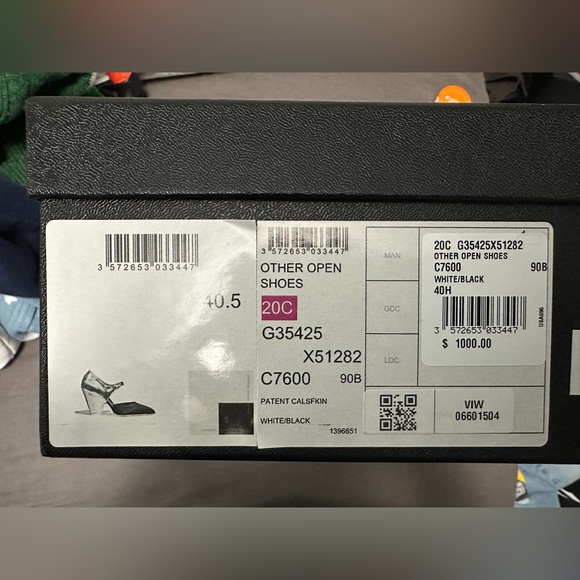 CHANEL CC D’Orsay Pumps 20C - Picture 6 of 6